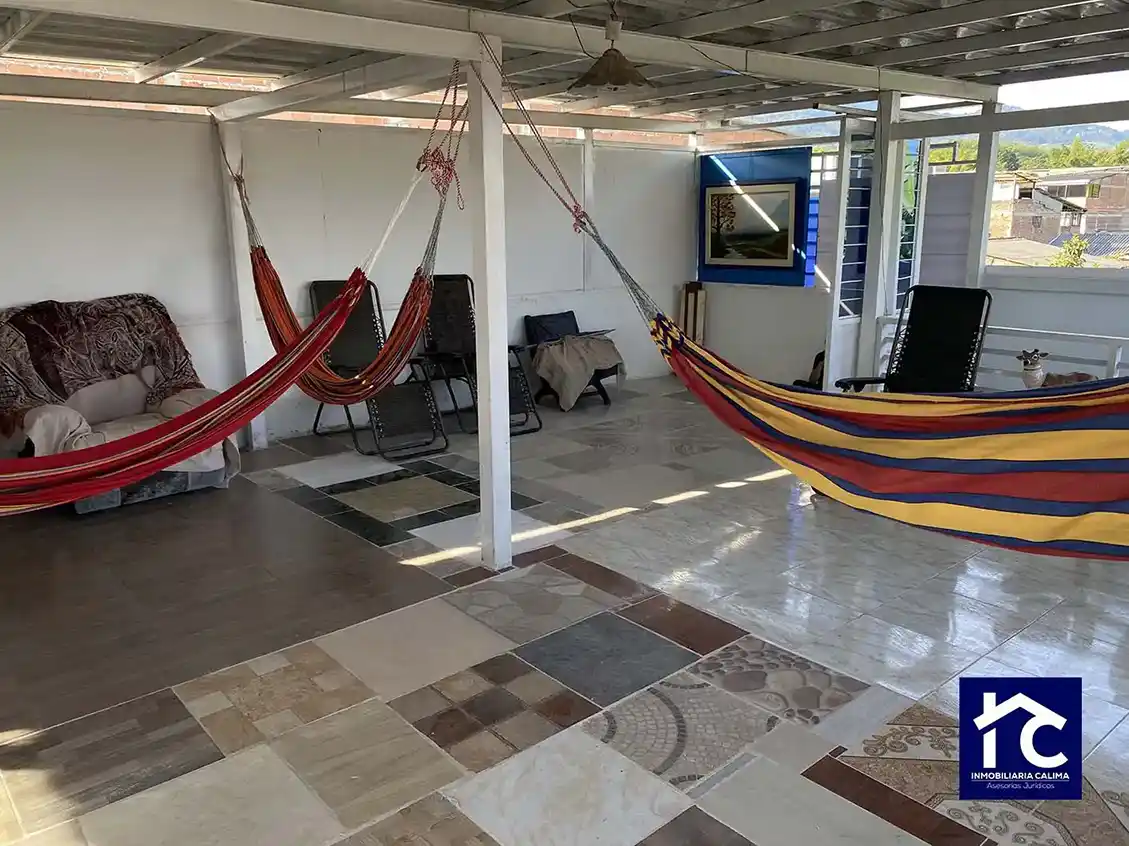 Casa a Cuadra y Media del Parque